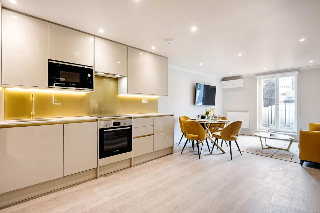 Suite V: 1 bedroom luxury serviced apartment at 3 Connaught Street, London W2